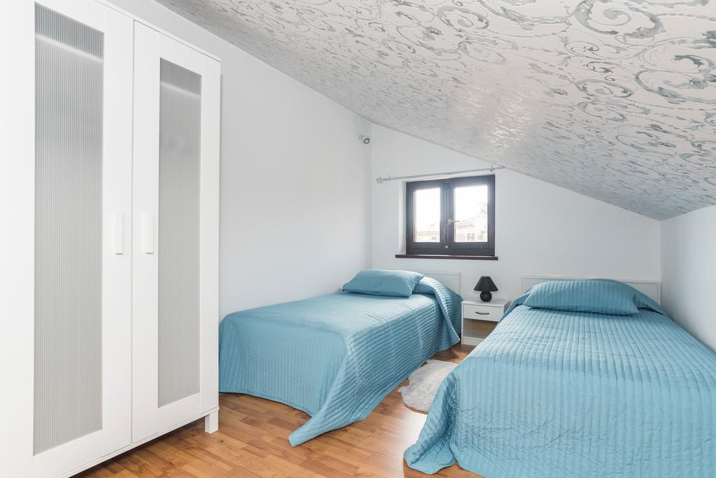 Apartments Paris Umag Pokoj fotografie