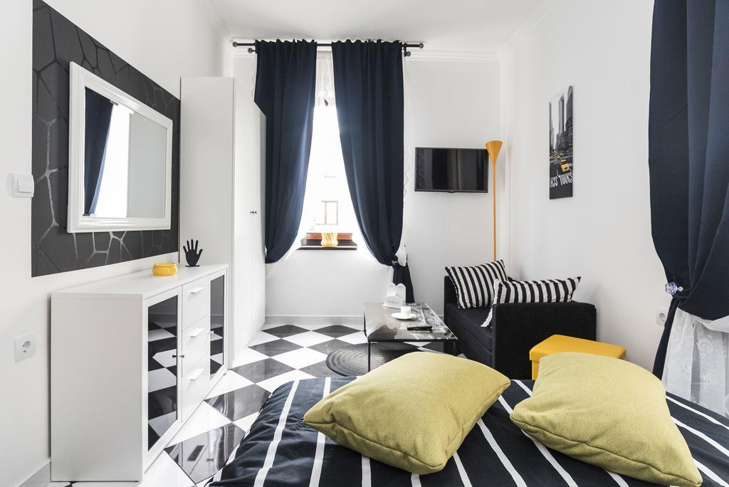 Apartments Paris Umag Pokoj fotografie